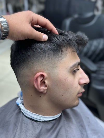 FK BARBER STUDİO — kare 4