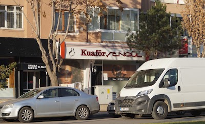 KUAFÖR ŞENGÜL — kare 2