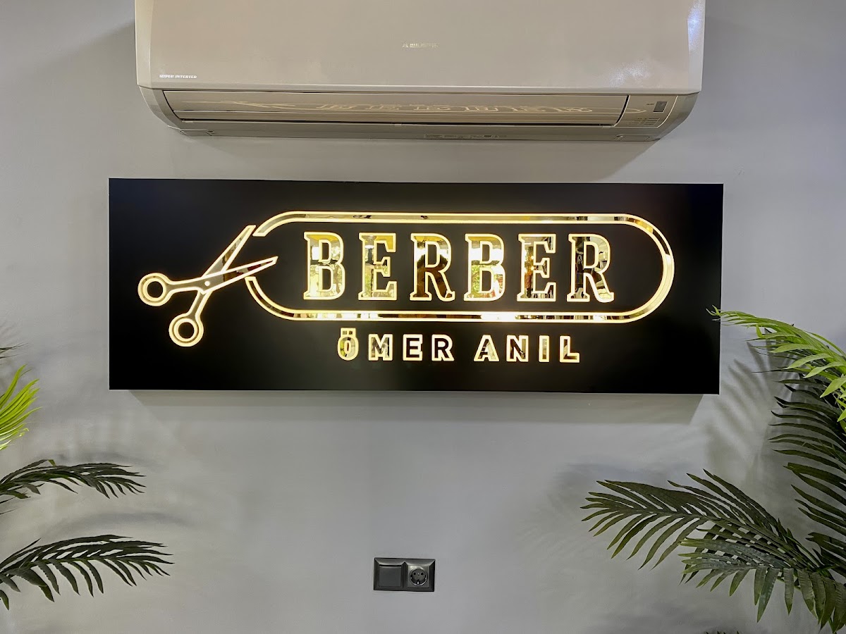 Berber Ömer ANIL — salondan bir kare