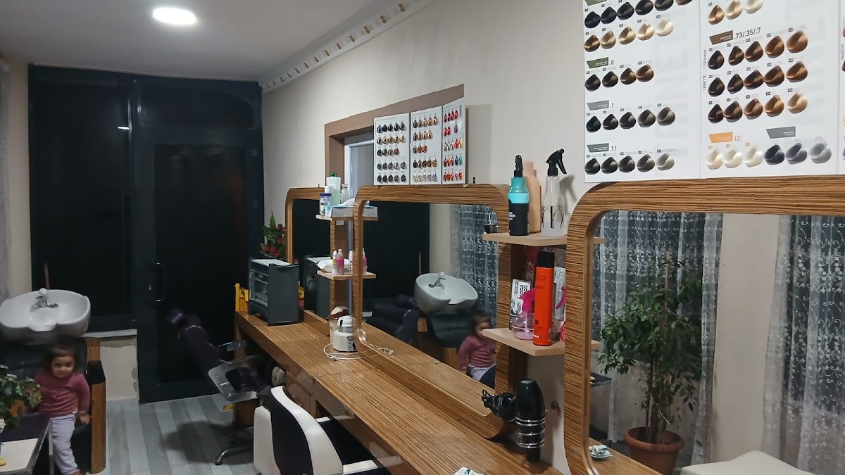 Baran Bayan Kuaförü — salondan bir kare