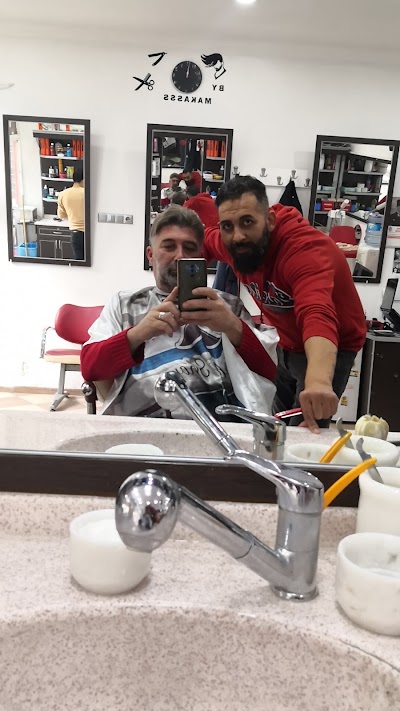 By Makas Erkek Kuaförü — kare 4