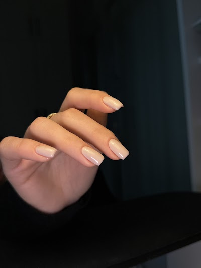 Knlnailstudio — kare 4