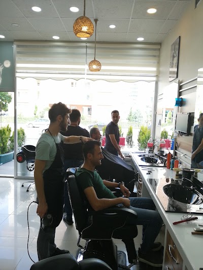 The Barber — kare 2