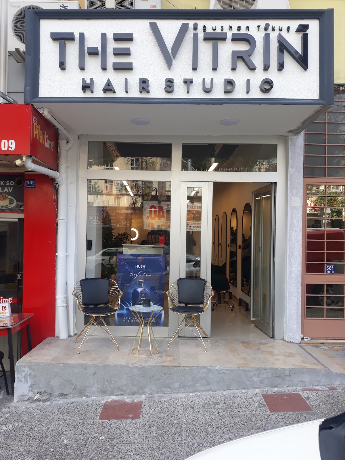 THE VİTRİN HAİR STUDİO — salondan bir kare
