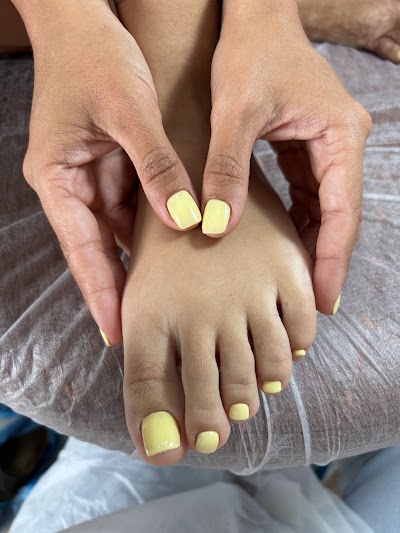 Firuze nail studio — kare 3
