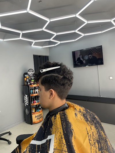 BARBER NO1 — kare 3