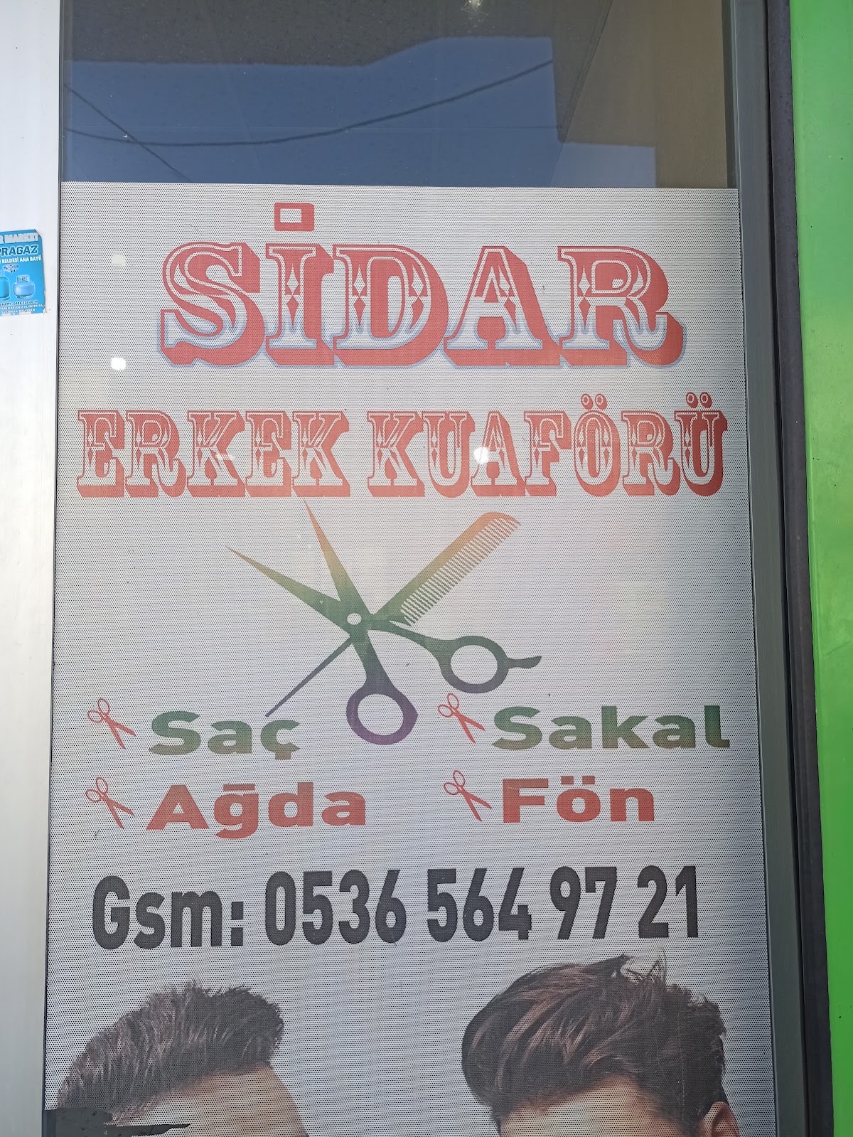 Sidar Erkek Kuaförü — salondan bir kare