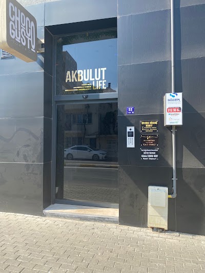 Esra Güldaş Beauty Studio — kare 3