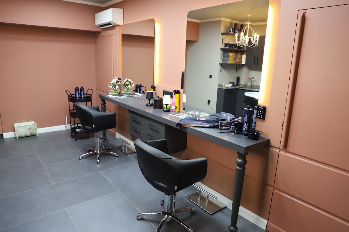 PERA COSMETIK GÜZELLİK — salondan bir kare