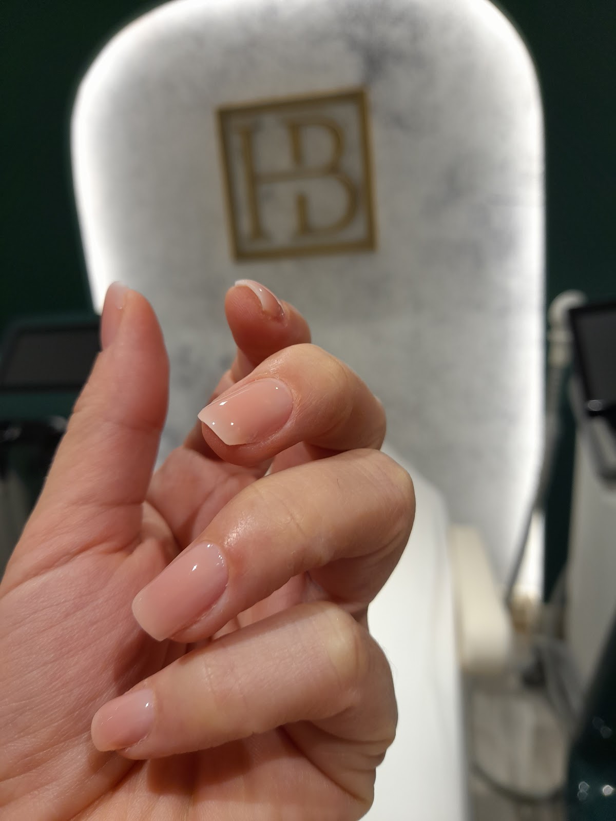 Lumora Beauty — salondan bir kare