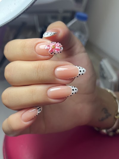 Esenyurt Nail Lab — kare 2