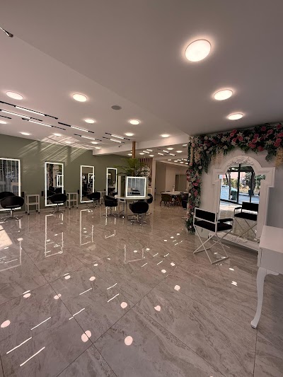 Saloon İz — kare 2