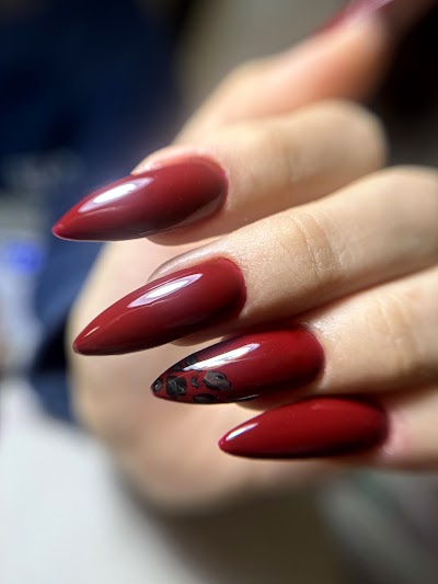 Melek nails & beauty — kare 5