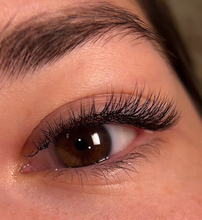 G&B NAIL LASHES PELİN — kare 3