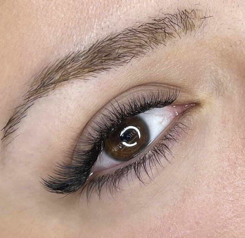 Sisters Beauty — salondan bir kare