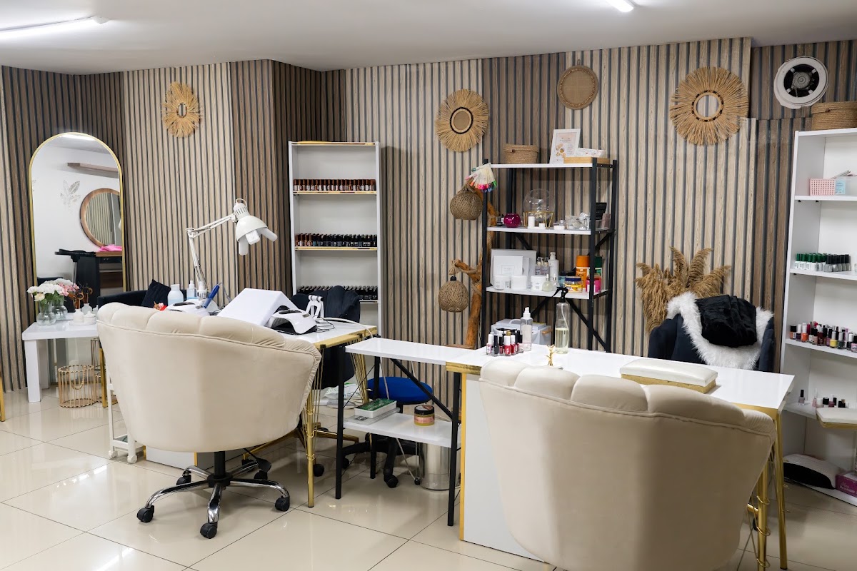 Nur Yücesoy Nail Studio — salondan bir kare