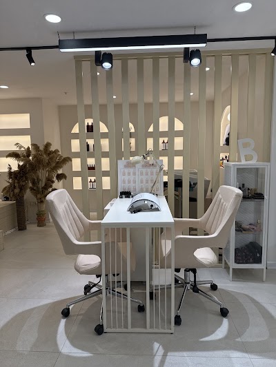 520 VIA STUDIO — kare 3