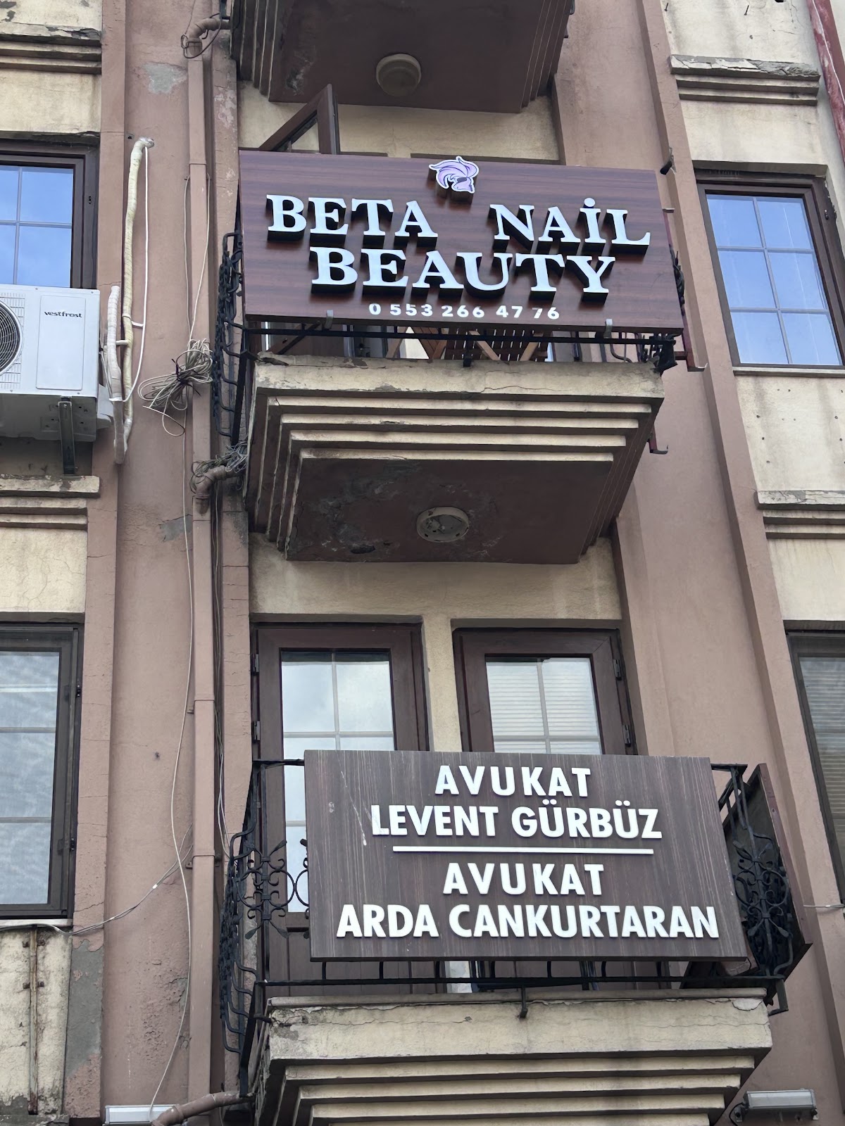 Beta Nail & Beauty — salondan bir kare