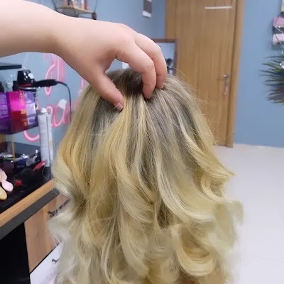 Essa Beauty Center — kare 3