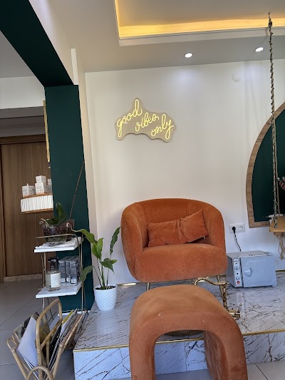 Nil Ada Beauty Center — kare 2