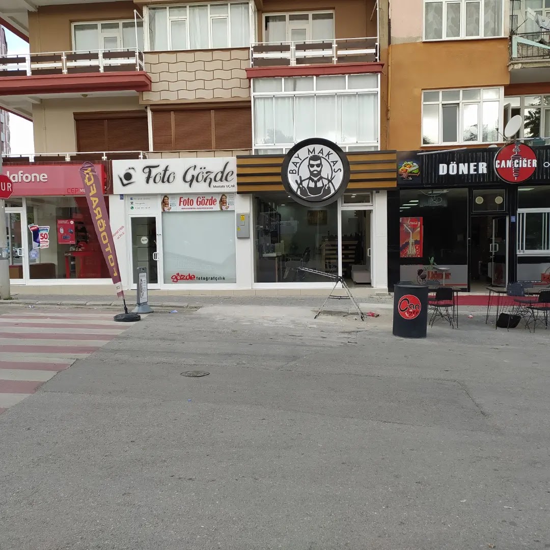 BAY MAKAS — salondan bir kare