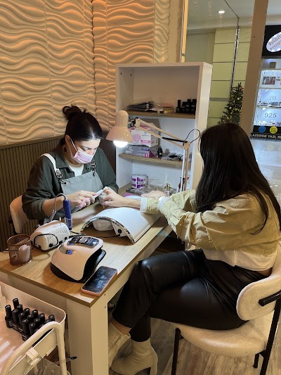 Eryaman Protez Tırnak Kalıcı Oje Sunshine Beauty Studio — kare 4