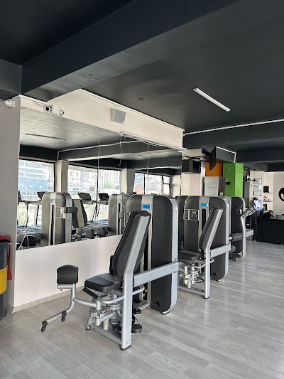 Tiger Fitnes — kare 2