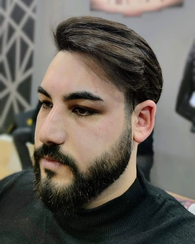 V.İ.P ERKEK KUAFÖRÜ — kare 2