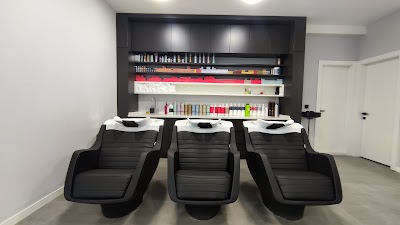 Saloon ilgi — kare 5