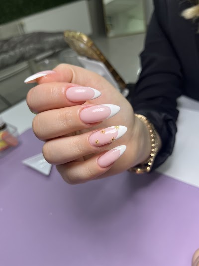 ESRALİNE BEAUTY STUDİO — kare 2