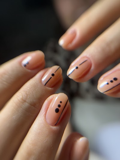 Melek nails & beauty — kare 4