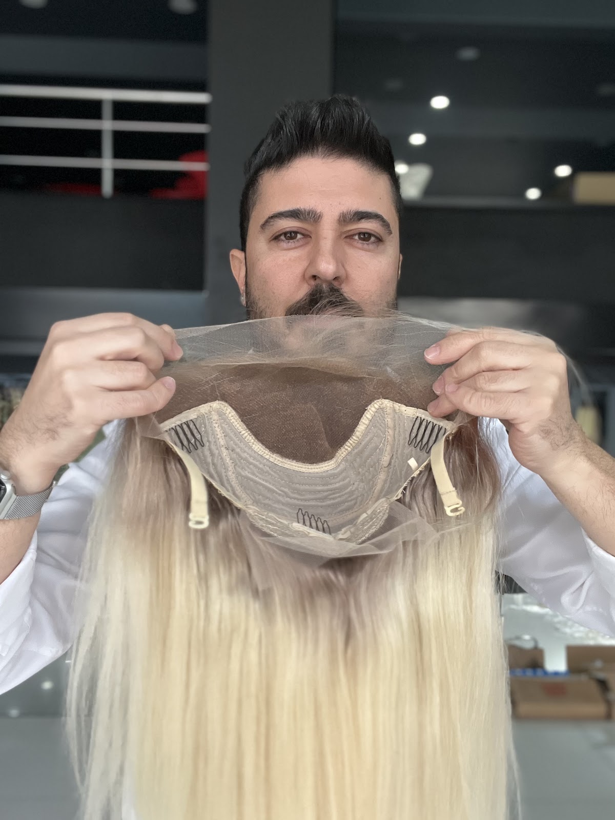 Suzan Peruk — salondan bir kare