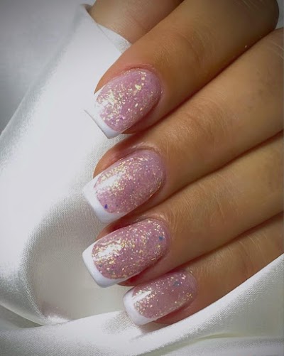 Cansu Nail Bar — kare 5