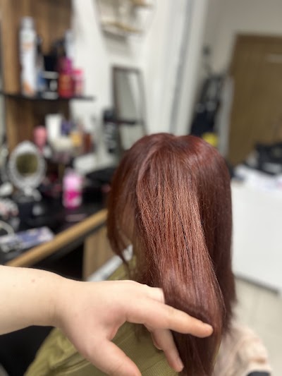 Essa Beauty Center — kare 2