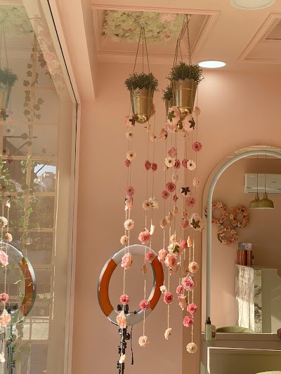 Özge Beauty Saloon — kare 5