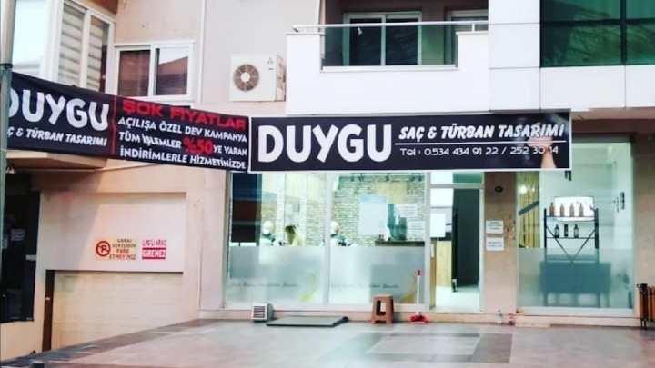 GAZİEMİR TÜRBAN (DUYGU SAÇ & TÜRBAN TASARIMI) — salondan bir kare