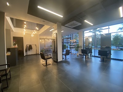 Glory Hair Repair Studio — kare 2