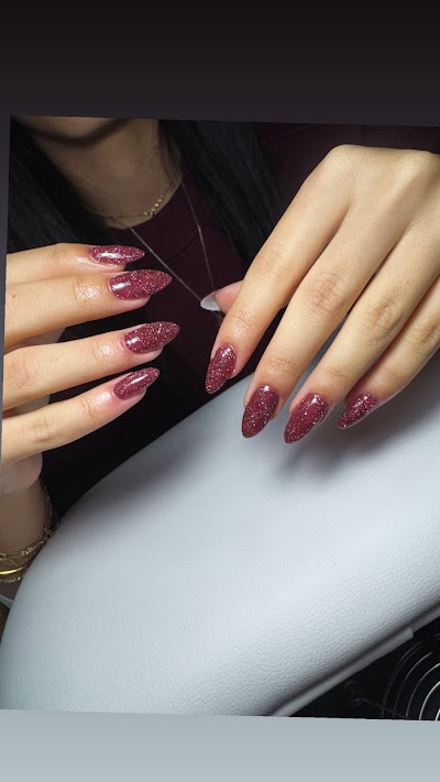 Gizem Nail Studio — kare 5