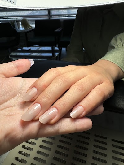 Aslım Nails Protez Tırnak Uzmanı — kare 2