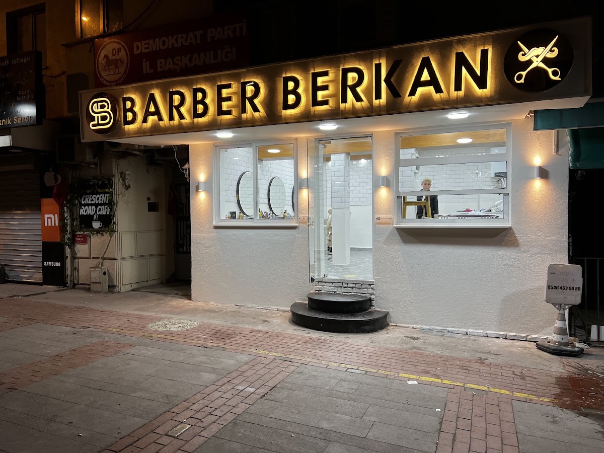 BARBER BerKan — salondan bir kare