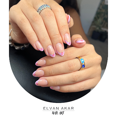 Elvan Akar Tırnak Stüdyosu — kare 2