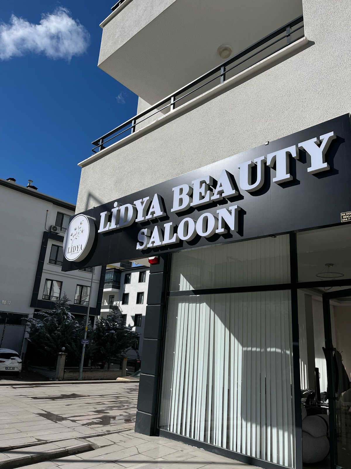 LİDYA BEAUTY SALOON — salondan bir kare
