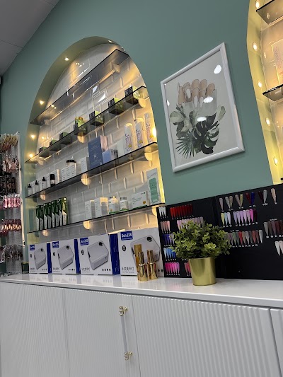 Estasya Beauty — kare 2