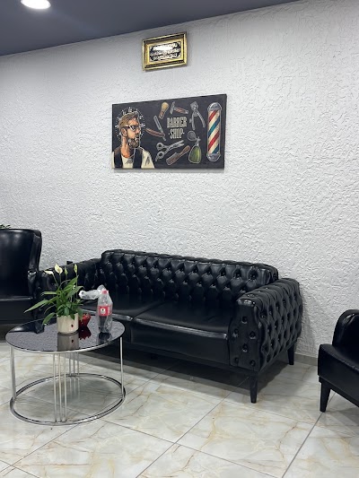 EMBİ Barber Studio — kare 2