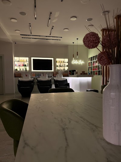 Saloon İz — kare 3