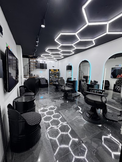 Black barber şişli — kare 2