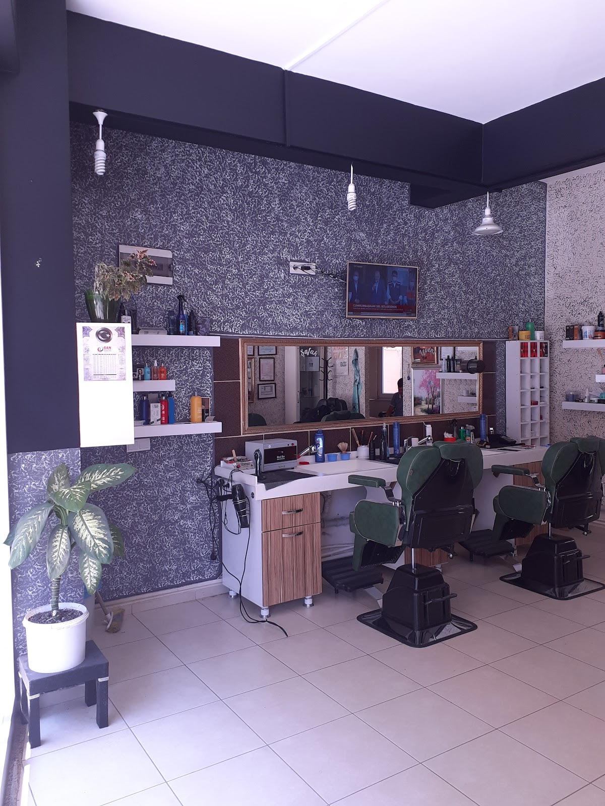 Levent ggülşen — salondan bir kare