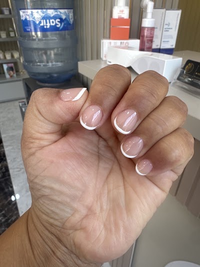 Maystro Nail & Hair — kare 5