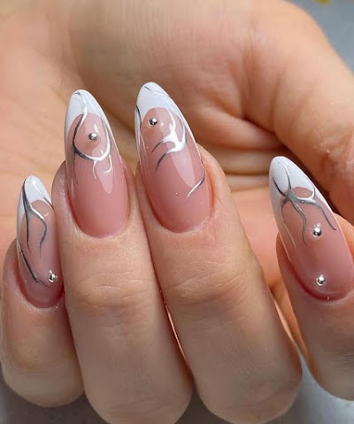 ÖzGü Beauty Studio — kare 4